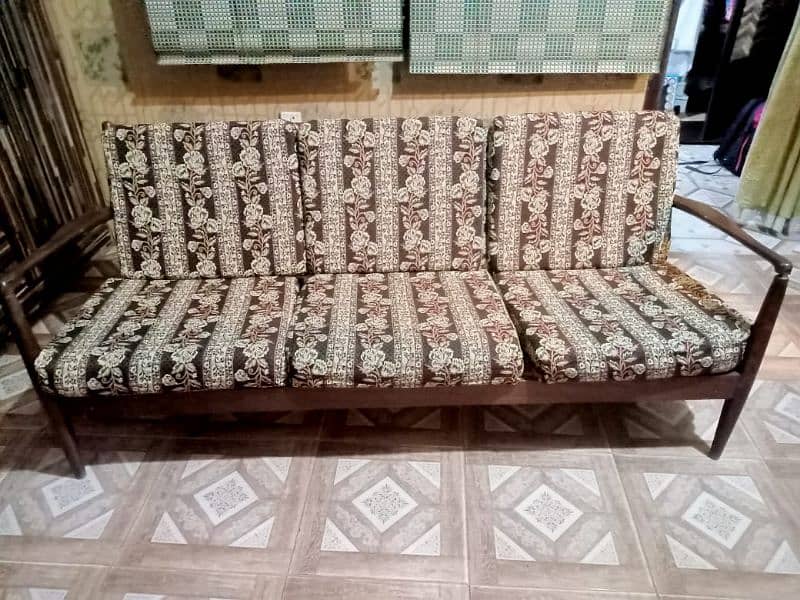 sofa and table set 0