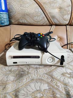 Xbox 360 320gb jasper 100games