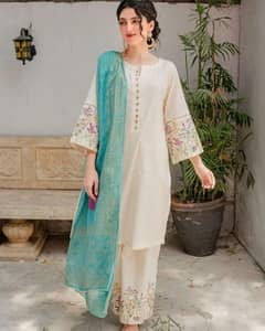 3 Pcs Women's unstitched Embroidered Suit