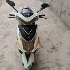 Electric scooty for sale without battery