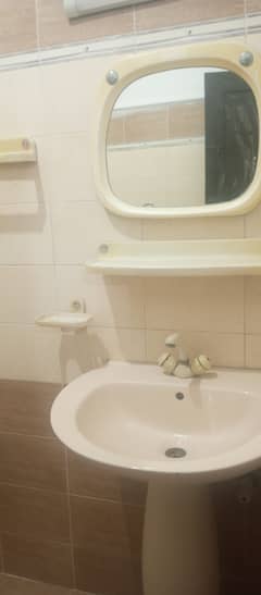 16merla debel story house for rent alkterk gass boring