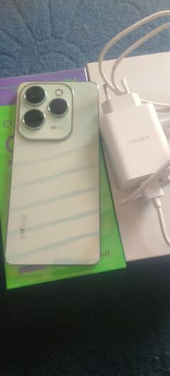 infinix Hot 40 pro 8GB RAM 256GB ROM 0320/9780/370