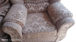 sofa set  10 by 10 condition no damage