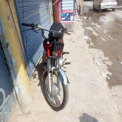 Honda CD 70 24/25 bilkul saf . urgent sale. 03136799022