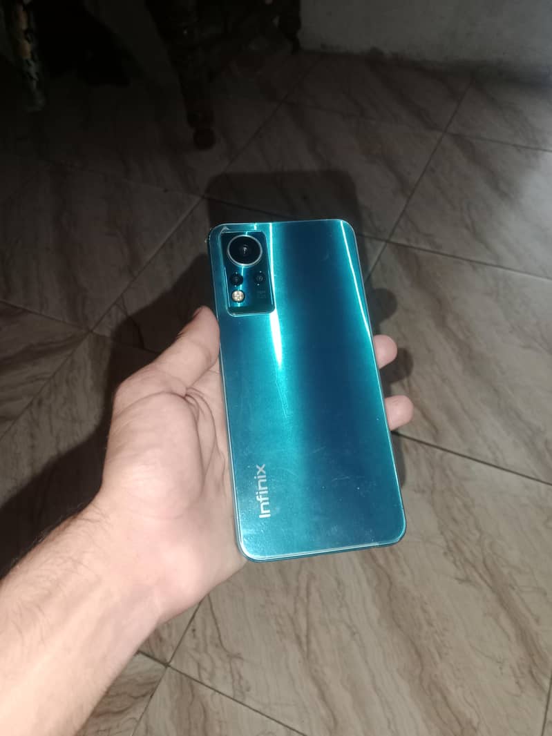 infinx note 11 with box charger 4/128 10by10 condition 10/10 3