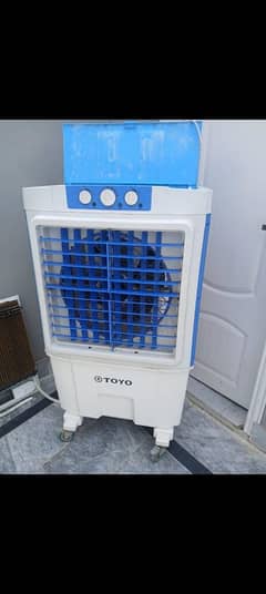 Toyo Air Cooler with Ice Box Model 360