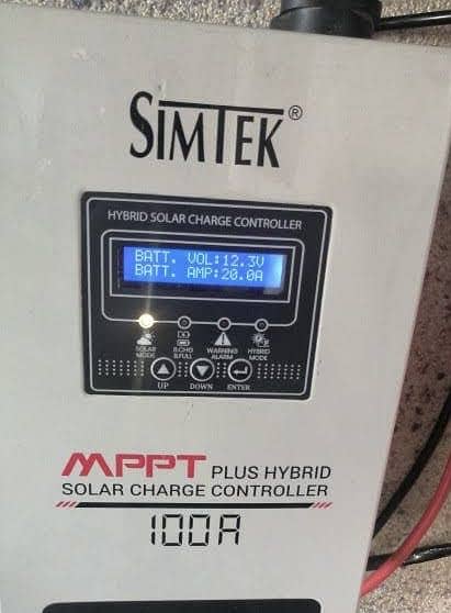 Simtek mppt 100 A 1