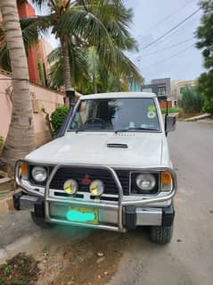Mitsubishi Pajero 1986