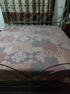 Heavy Duty King Size Bed with iron Net & Metress