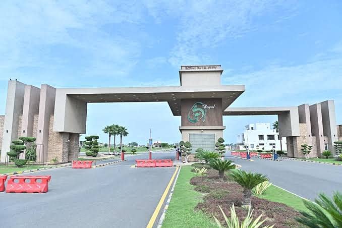 Ready To Buy A Prime Location Residential Plot In Royal Palm City - Block J Gujranwala 4