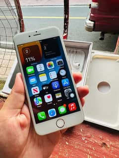 iPhone 6s plus 128 GB complete box my WhatsApp number 03286487884