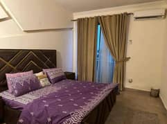 Studio flats phr day short time available