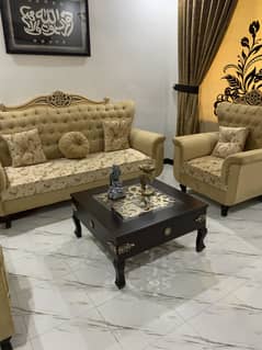 5 Seater Sofa Set With Table For Sale