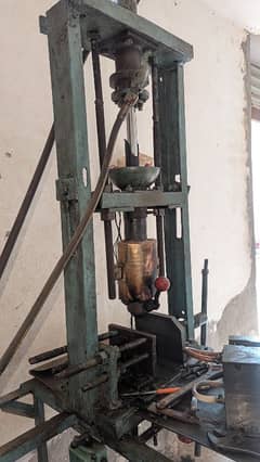 injection molding hydraulic press