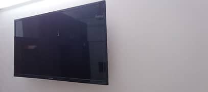 SAMSUNG SMART TV