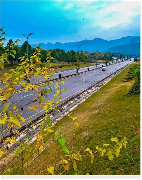 12 kanal Plot for Sale on Main Express Way Interchange Big Front 5