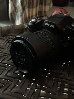 NIKON D80 DSLR with Lens - Mint Condition