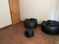 Bean bag / puffy bean bag / leather bean bag / bean bags