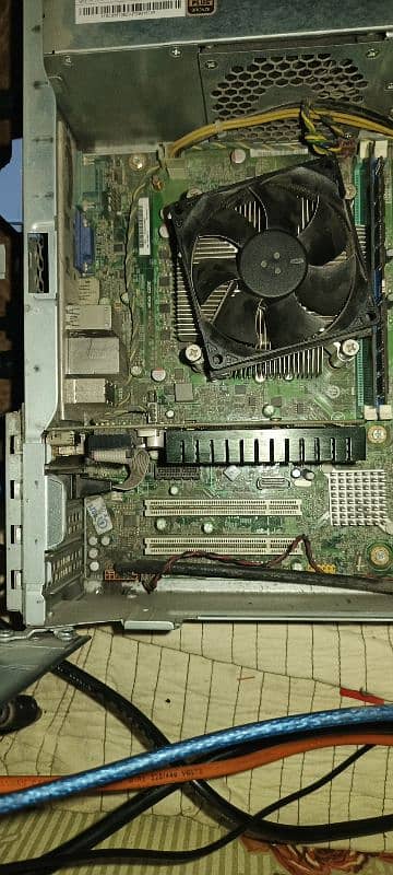 GT 710          1GB DDR3        Graphics card 4