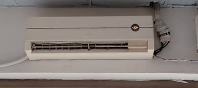 GREE 1.5 TON NON INVERTER