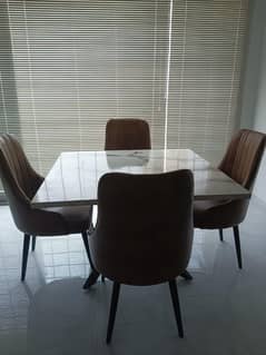 Dinning table