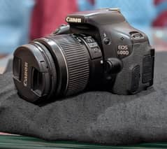 dslr camra 600D