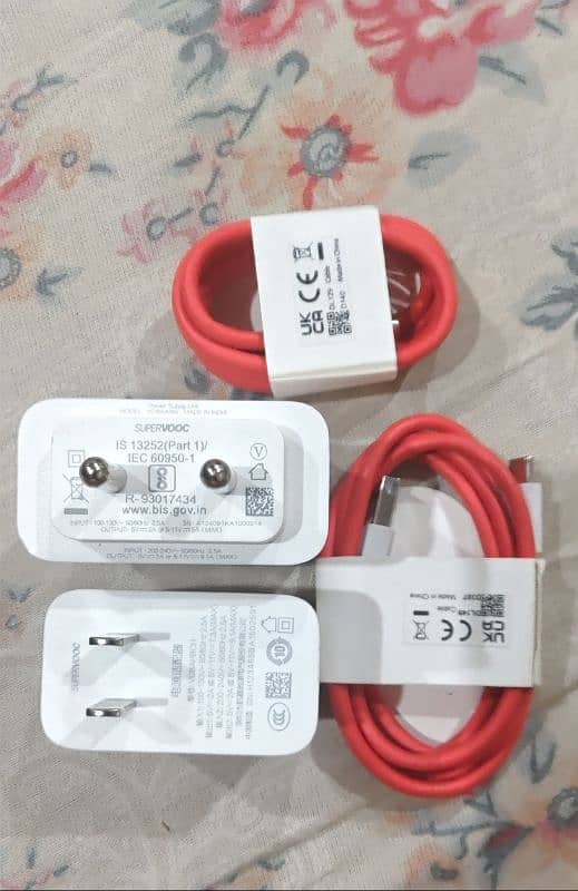 OnePlus 13,12,11 -Vivo IQOO 13,12pro charges cable back covers 1