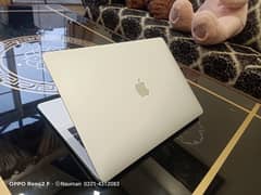 Apple Laptop Macbook Air 2019,13 Inches, Core i5, 256GB SSD, 8GB Ram