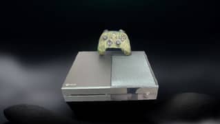 XBOX ONE 500 GB SLIGHTLY USED WITH 10/10 EXCELLENT CONDITION
