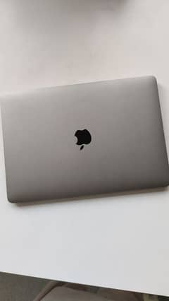MacBook Air M1 8GB RAM 256 GB SSD - Like New