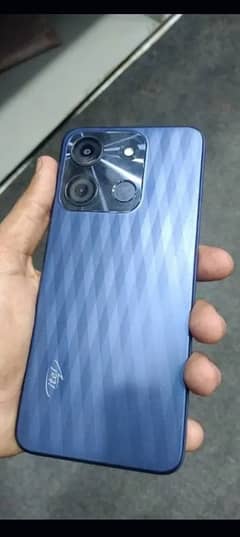 Itel A60s. 8gb. . 128gb full box what's ya call rbata