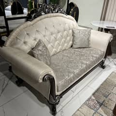 7 SEATER LUXURY SOFA