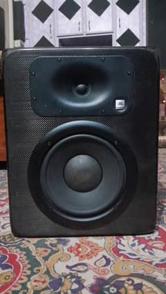 JBL LSR 28P studio Monitors