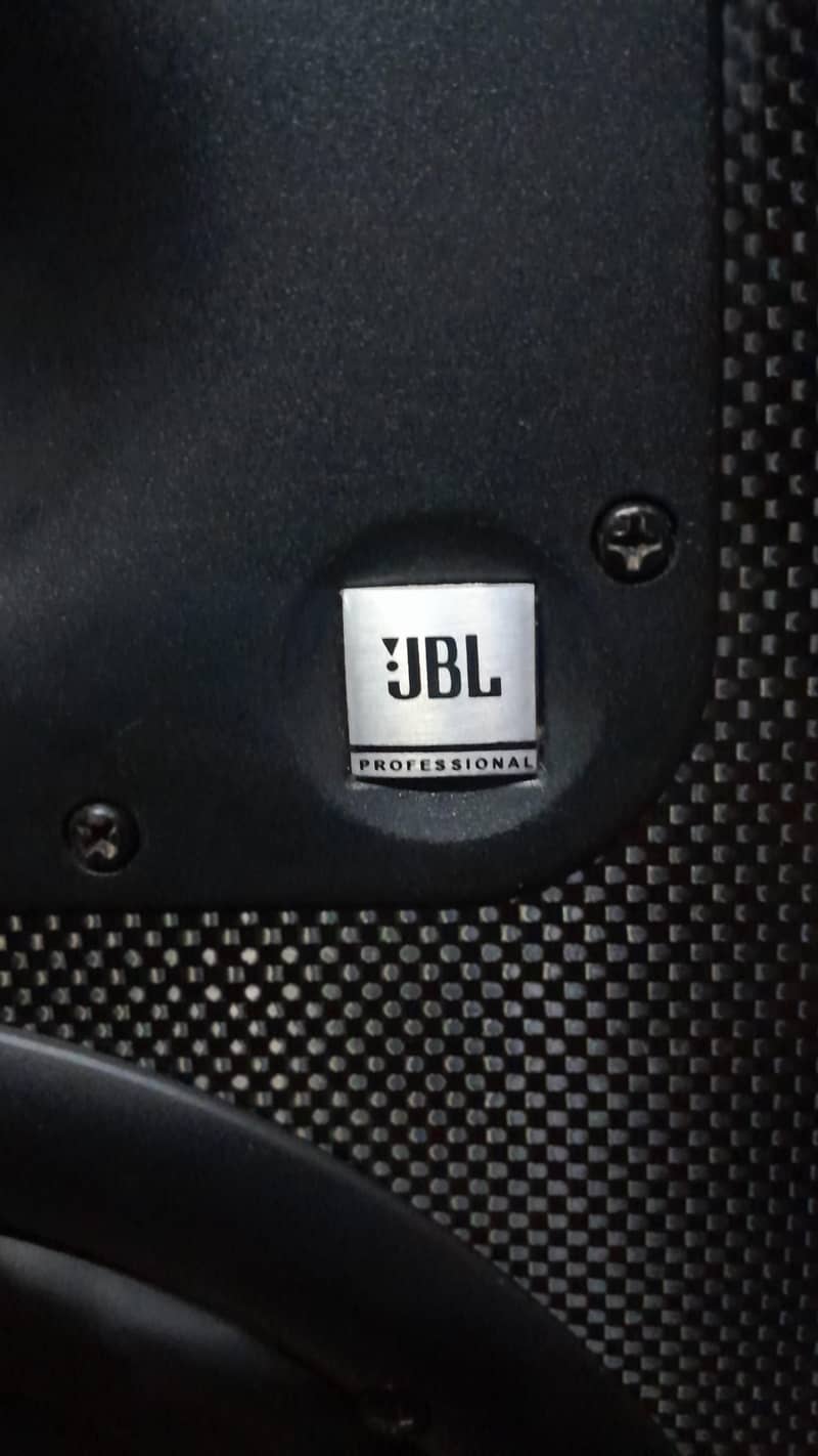 JBL LSR 28P studio Monitors 4