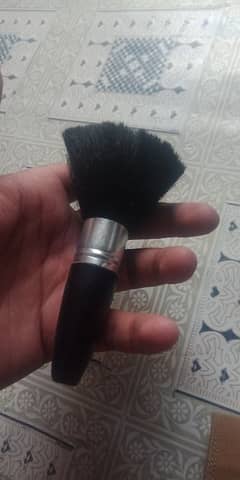 Makup brush