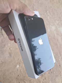 iphone Se 2020 10/10 condition with complete box in warranty