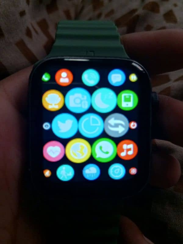 i8 pro max smart watch in used condition for sale 1 scratch on screen 8
