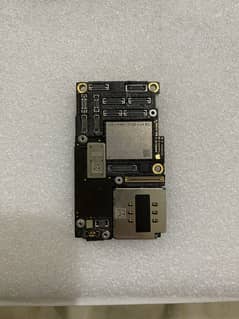 iPhone 11 Pro Max iCloud Locked Fresh Board