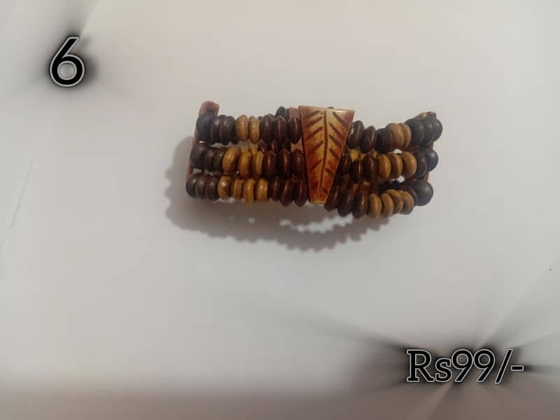 Bracelets 10