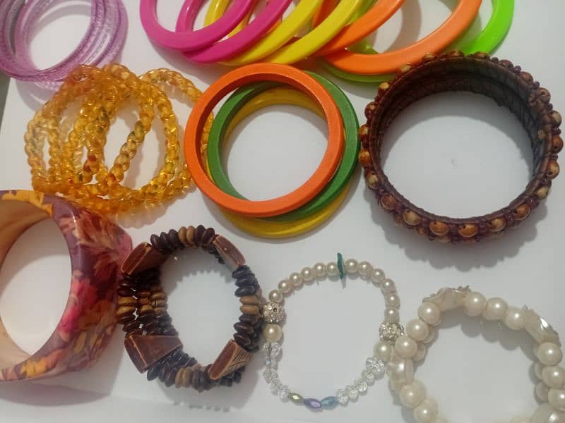 Bracelets 16