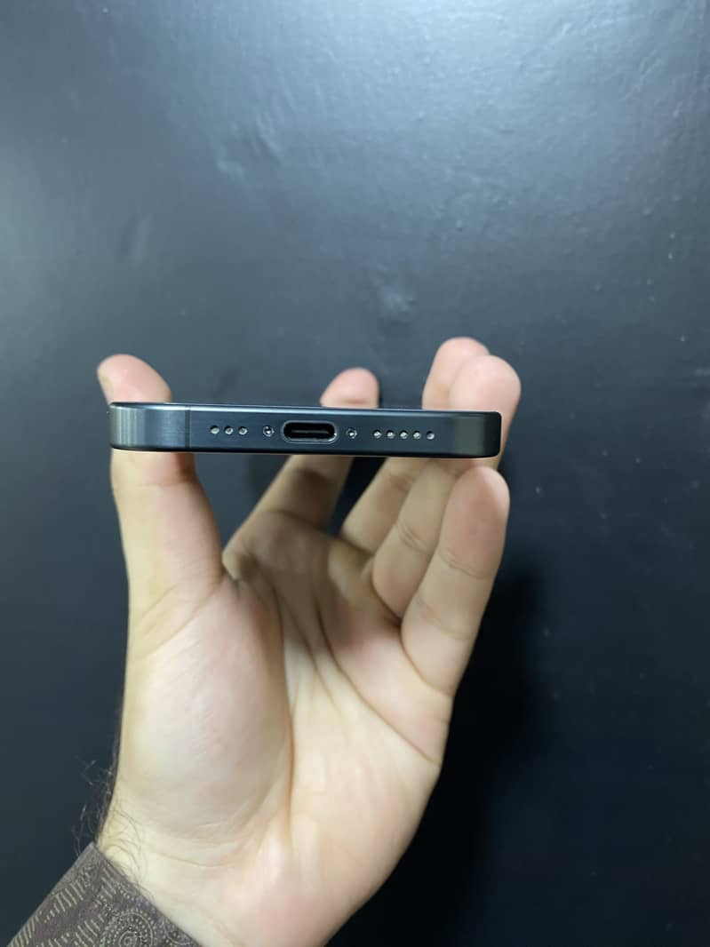 Iphone 15 Pro 128GB JV WITH BOX 2