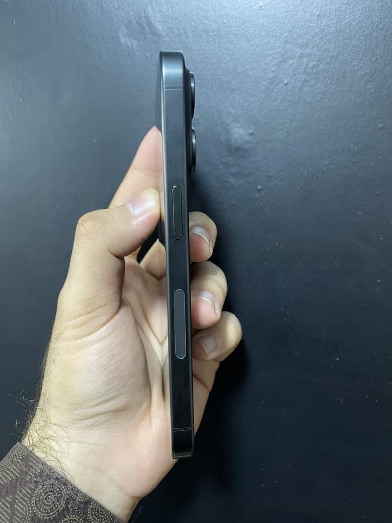Iphone 15 Pro 128GB JV WITH BOX 3