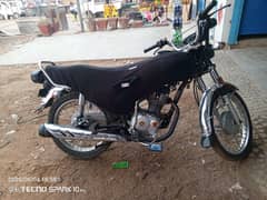 Honda 125. bilkul new condition me he rate aagey Piche ho sakta he