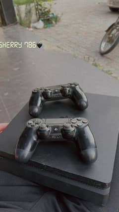 PS4