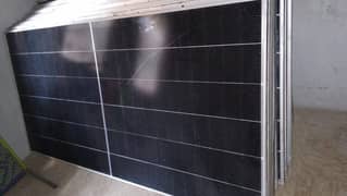 Solar pannels 585 watts