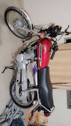 Honda 125 2024 silver Edition