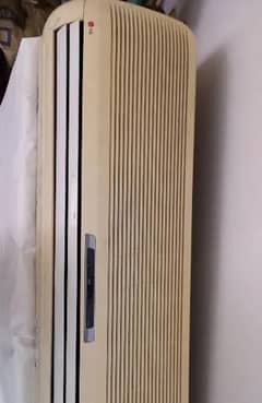 good condition split LG AC