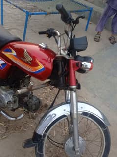 Honda 70 CD 2005 model 25 model may Tere hui ha