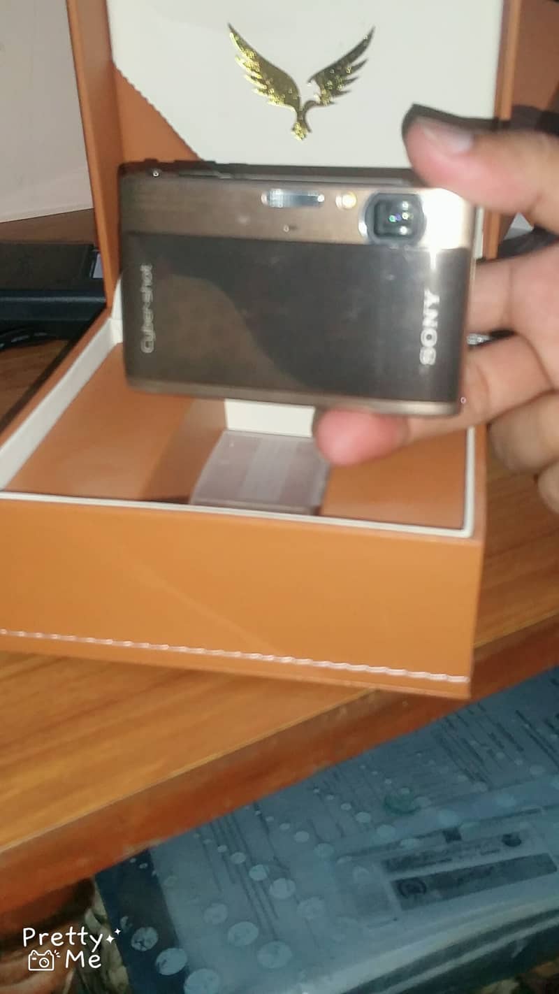 Exmor R 10.2 Mega pixels Dsc-TX1 4