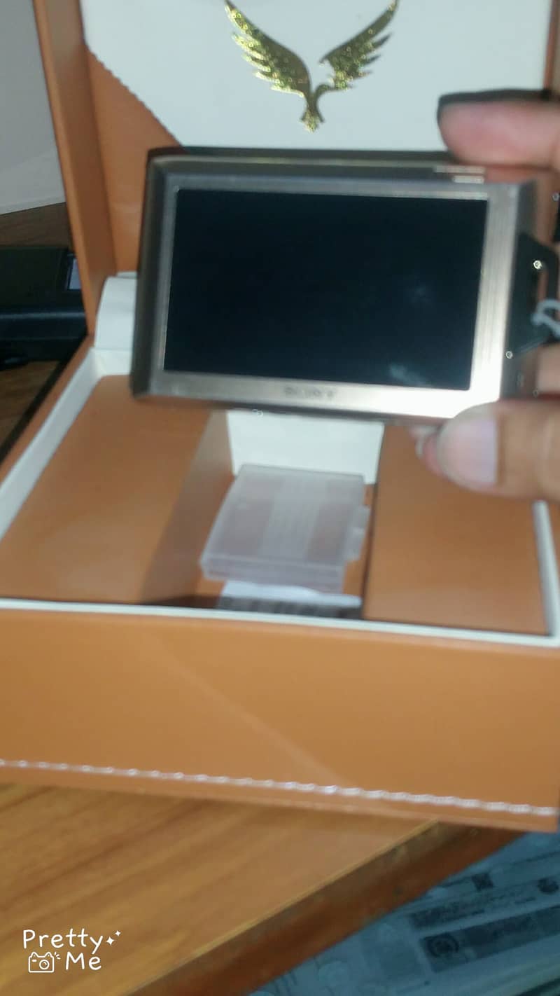 Exmor R 10.2 Mega pixels Dsc-TX1 5